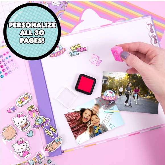 Hello Kitty All-in-One DIY Design Your Own Scrapbook with Over 250 Essentials - Picture 7 of 9